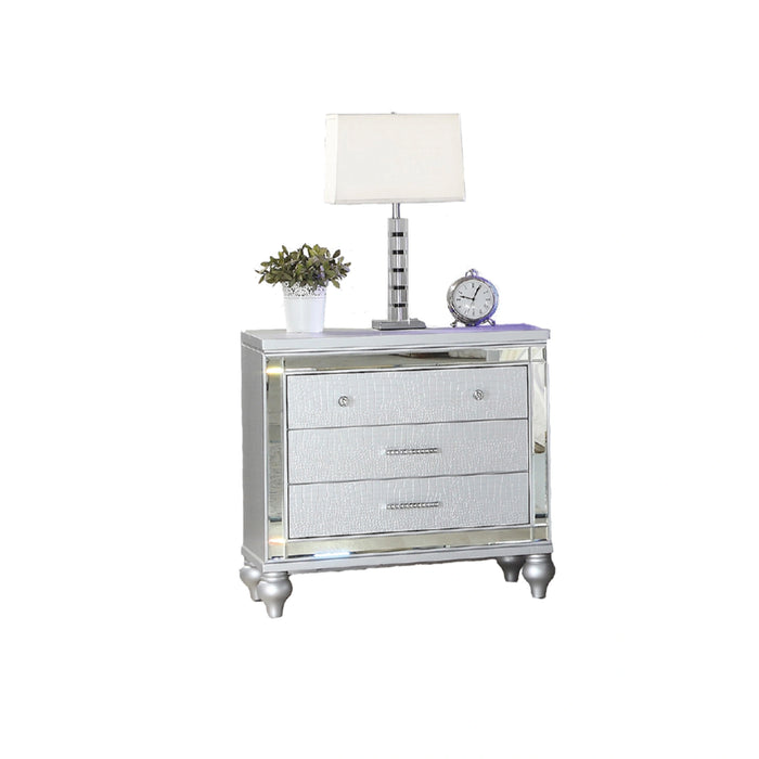 Lizelle Bedroom Set