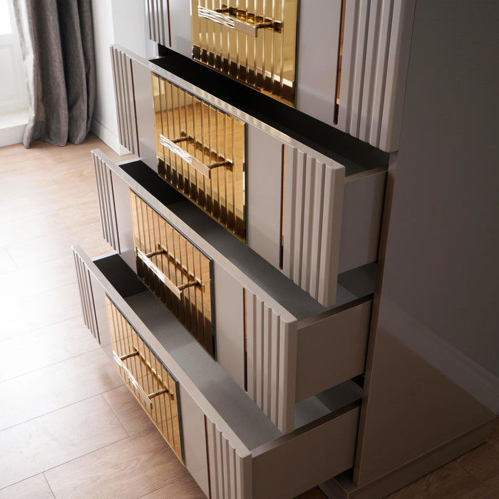 Lorenzo Chest