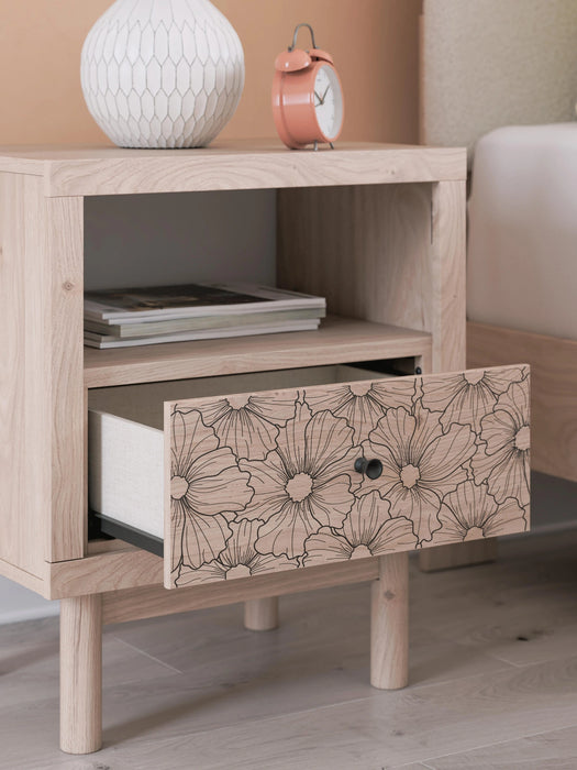 Shapella Nightstand