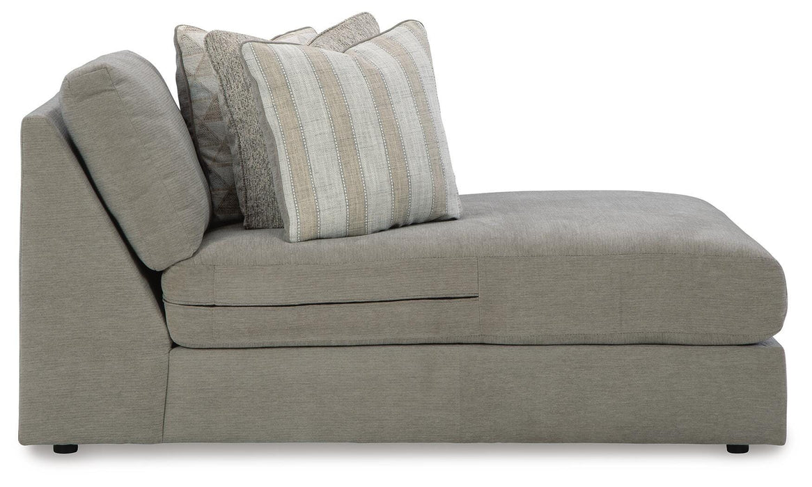 Avaliyah Sectional with Chaise - Smart Rent To Own (PA) - Multi Location