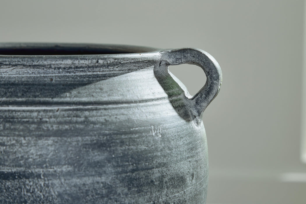 Meadie Vase - Smart Rent To Own (PA) - Multi Location