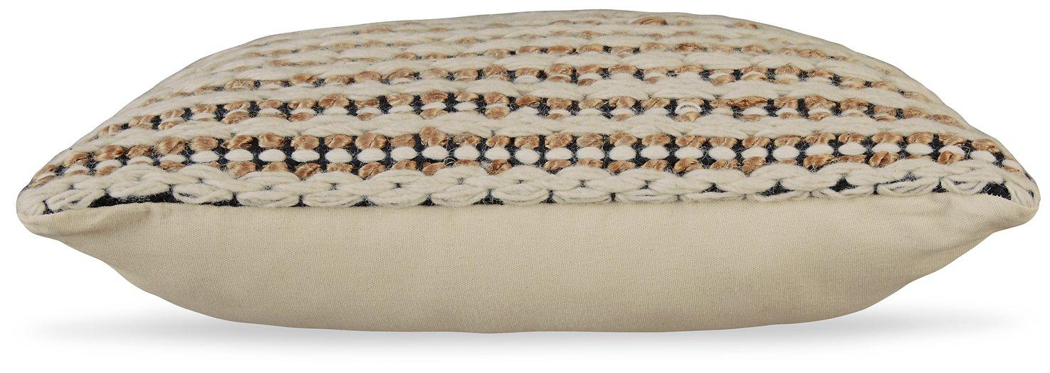 Nealington Pillow (Set of 4)