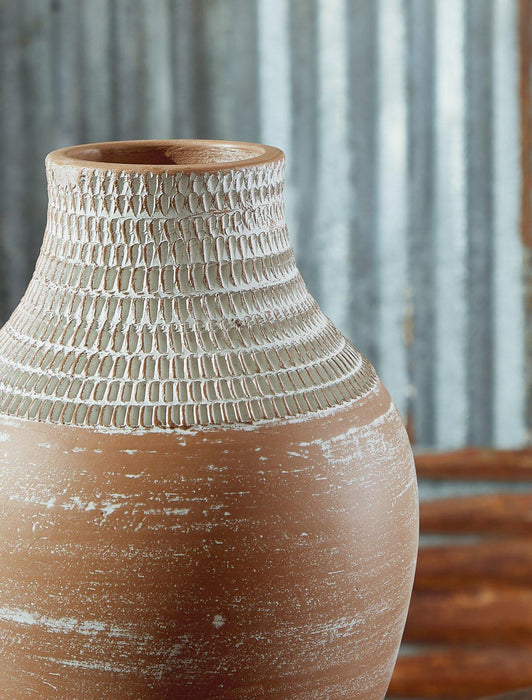 Reclove Vase