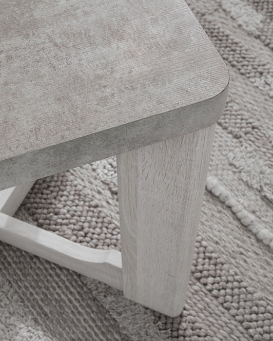 Garnilly Table (Set of 3)