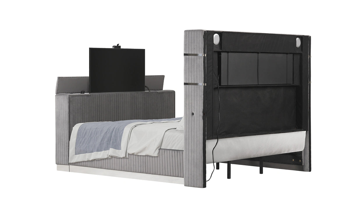 Lavish Bedroom Set