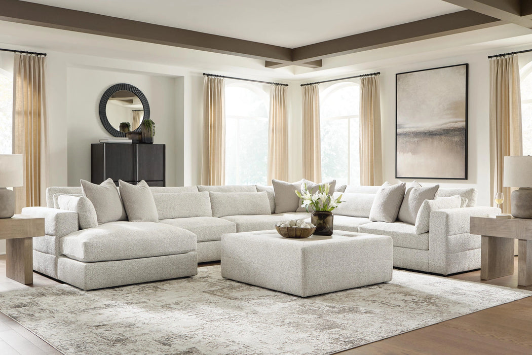 Stonecroft Manor Sectional